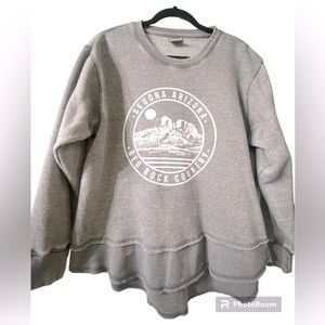 Oversized sweatshirt purchased in Sedona, AZ! Cute high/low style.
